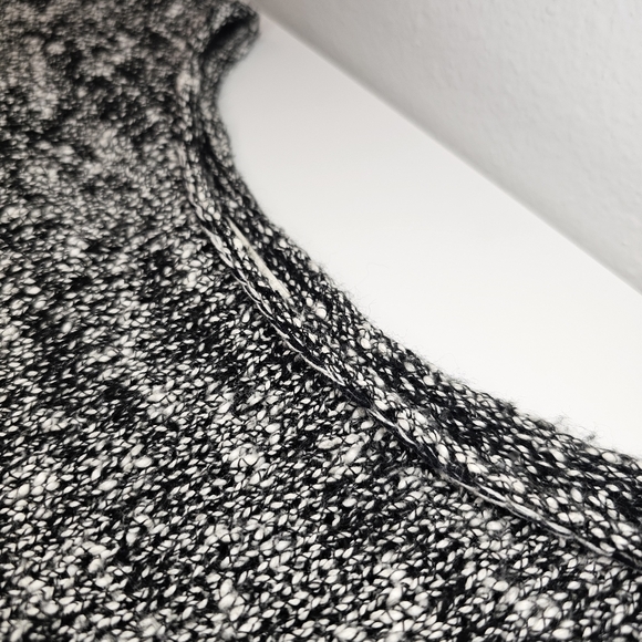 J Crew Small Tunic Sweater Knitted Gently Worn Black - Picture 12 of 13